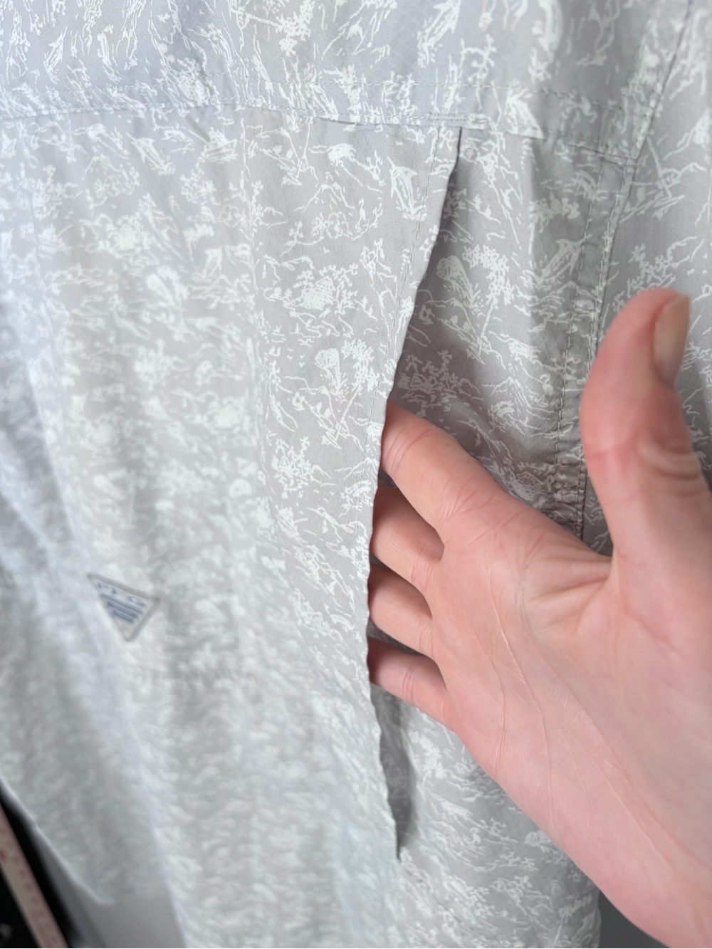 Columbia PFG Omni-Shade Gray Fish Boat Pattern Short Sleeve Button Down Shirt L - Picture 7 of 10